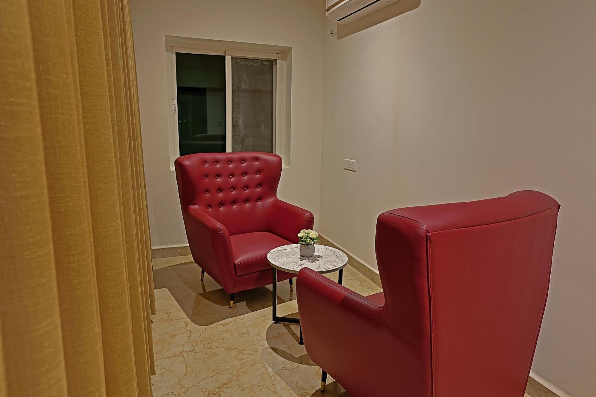 Grand Continent Hotel Gachibowli Near Us Consulate מראה חיצוני תמונה